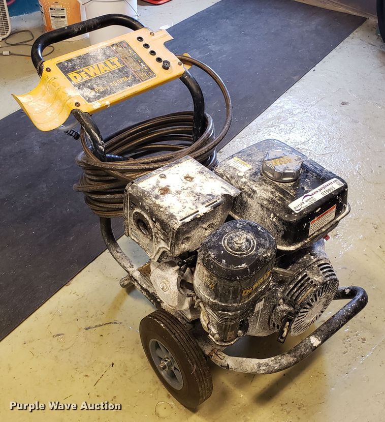 image for item ET9905 DeWalt DH4240 pressure washer
