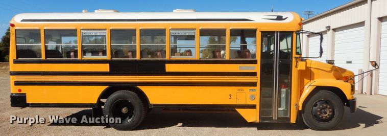 image for item FJ9819 2000 Freightliner FS65 school bus