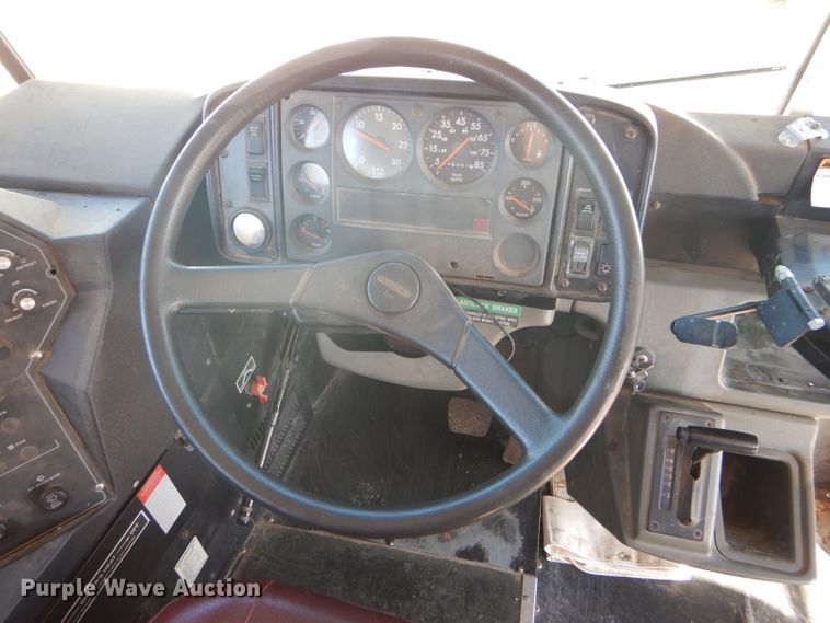 image for item FJ9819 2000 Freightliner FS65 school bus