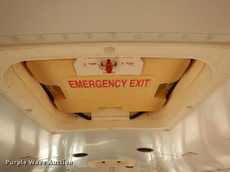 image for item FJ9819 2000 Freightliner FS65 school bus