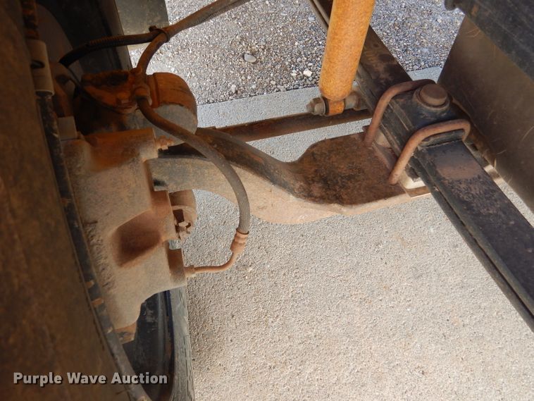 image for item FJ9819 2000 Freightliner FS65 school bus