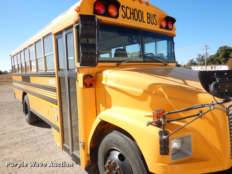 image for item FJ9819 2000 Freightliner FS65 school bus