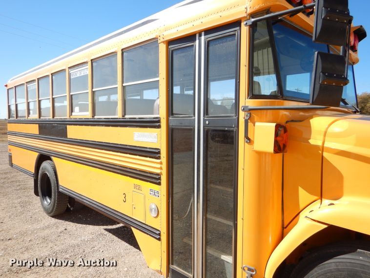 image for item FJ9819 2000 Freightliner FS65 school bus