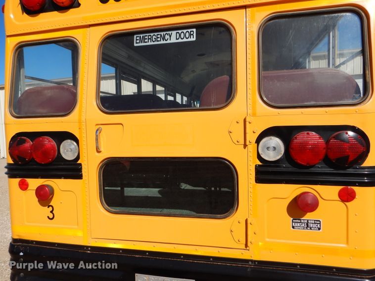 image for item FJ9819 2000 Freightliner FS65 school bus