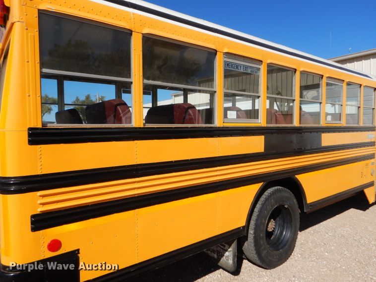 image for item FJ9819 2000 Freightliner FS65 school bus