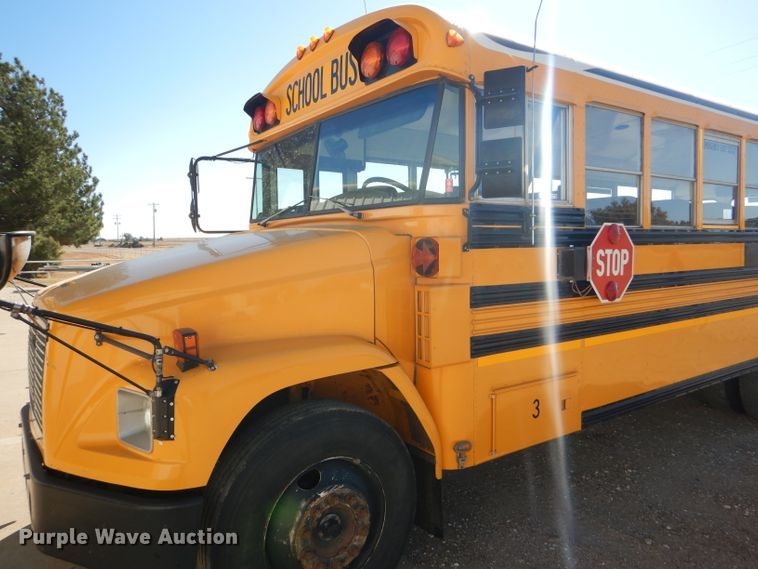 image for item FJ9819 2000 Freightliner FS65 school bus