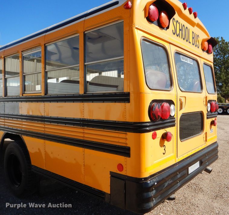 image for item FJ9819 2000 Freightliner FS65 school bus