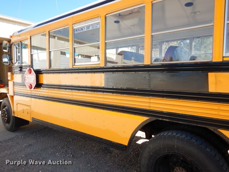 image for item FJ9819 2000 Freightliner FS65 school bus