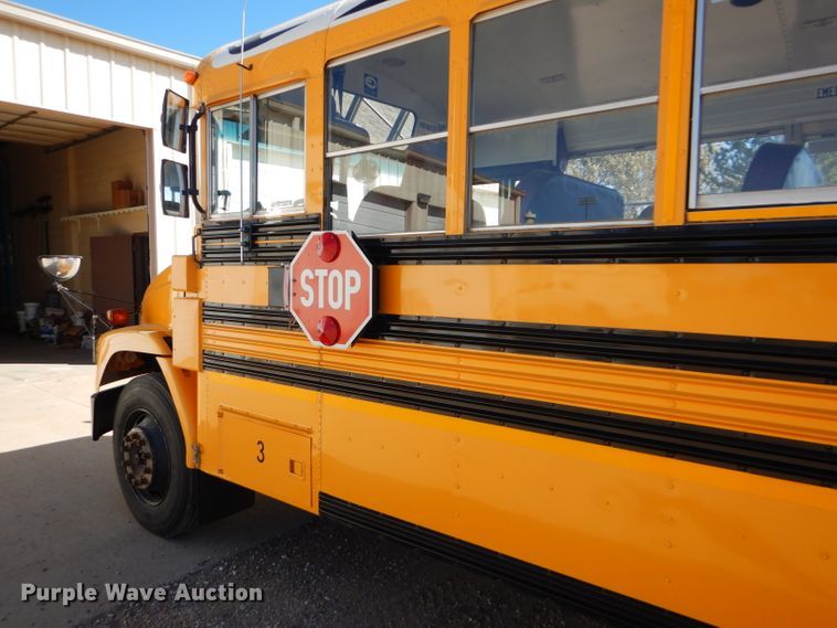 image for item FJ9819 2000 Freightliner FS65 school bus