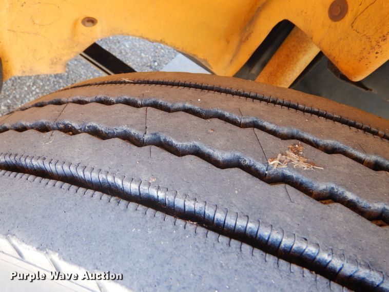 image for item FJ9819 2000 Freightliner FS65 school bus