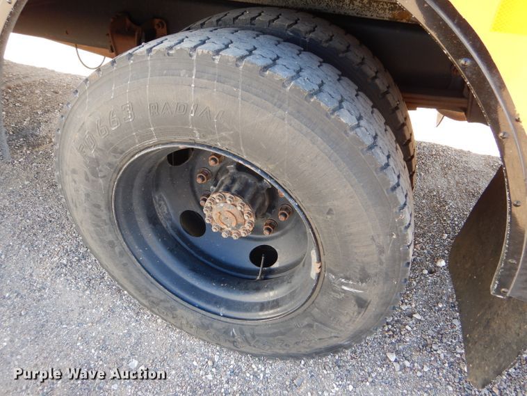 image for item FJ9819 2000 Freightliner FS65 school bus