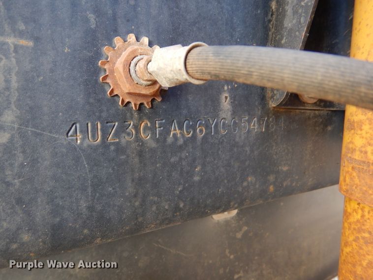 image for item FJ9819 2000 Freightliner FS65 school bus