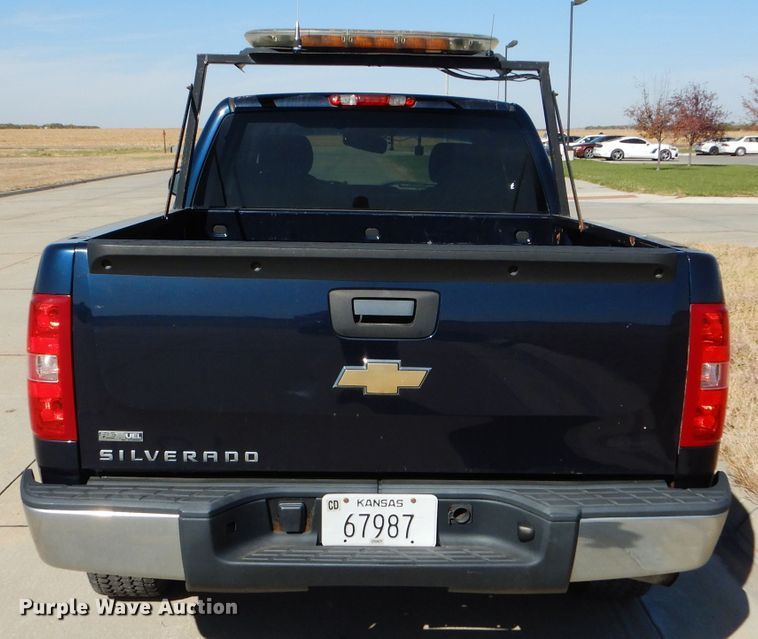 image for item FJ9823 2007 Chevrolet Silverado 1500 Ext. Cab pickup truck