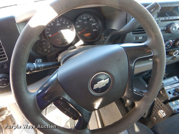 image for item FJ9823 2007 Chevrolet Silverado 1500 Ext. Cab pickup truck