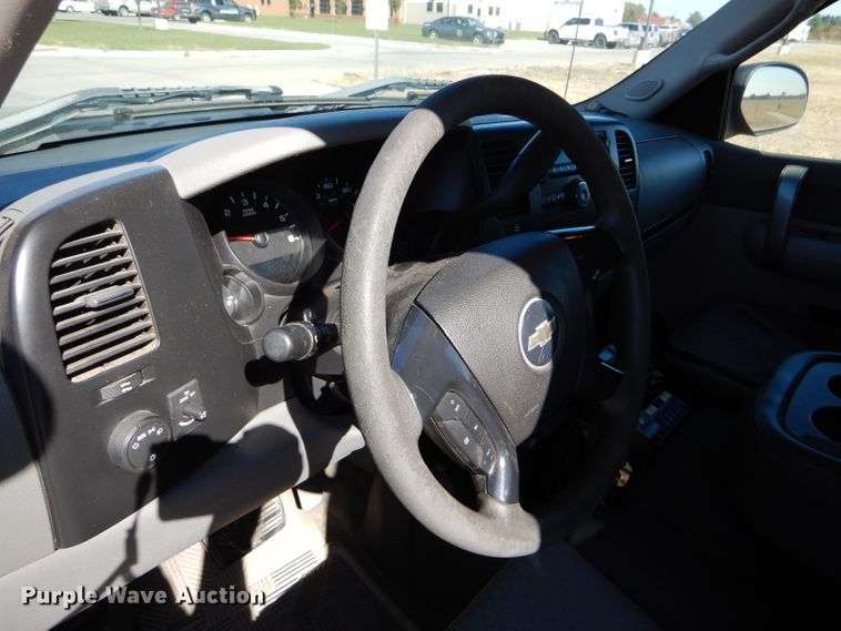 image for item FJ9823 2007 Chevrolet Silverado 1500 Ext. Cab pickup truck