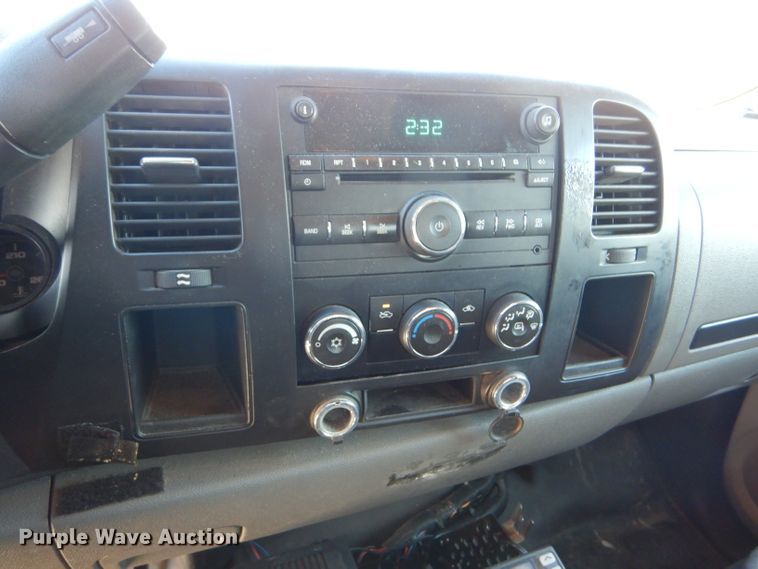 image for item FJ9823 2007 Chevrolet Silverado 1500 Ext. Cab pickup truck