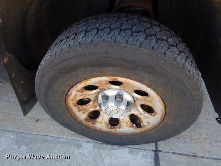 image for item FJ9823 2007 Chevrolet Silverado 1500 Ext. Cab pickup truck