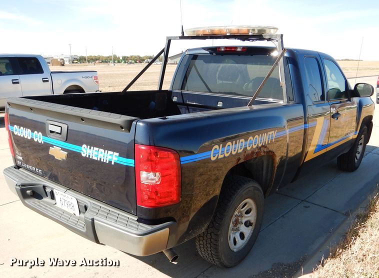 image for item FJ9824 2007 Chevrolet Silverado 1500 Ext. Cab pickup truck