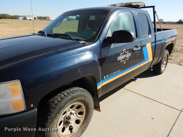 image for item FJ9824 2007 Chevrolet Silverado 1500 Ext. Cab pickup truck