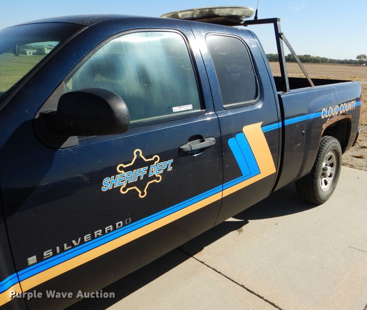 image for item FJ9824 2007 Chevrolet Silverado 1500 Ext. Cab pickup truck