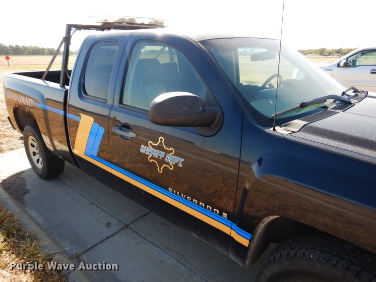 image for item FJ9824 2007 Chevrolet Silverado 1500 Ext. Cab pickup truck