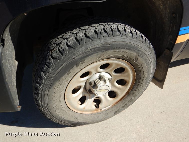 image for item FJ9824 2007 Chevrolet Silverado 1500 Ext. Cab pickup truck