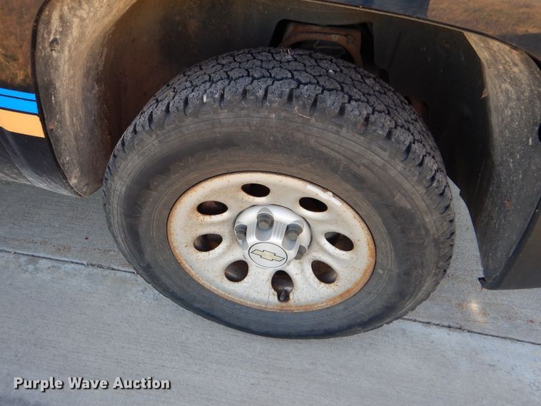 image for item FJ9824 2007 Chevrolet Silverado 1500 Ext. Cab pickup truck