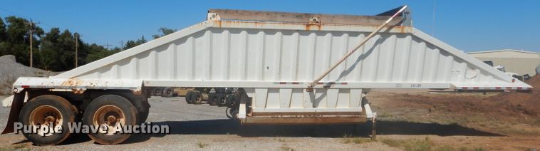image for item FK9862 2009 CTS BDT-40 bottom dump trailer