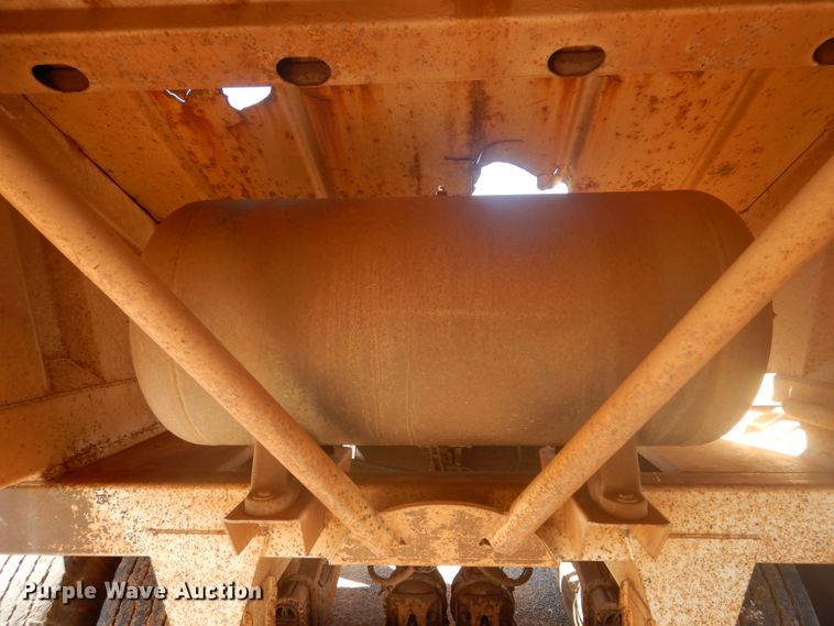 image for item FK9862 2009 CTS BDT-40 bottom dump trailer