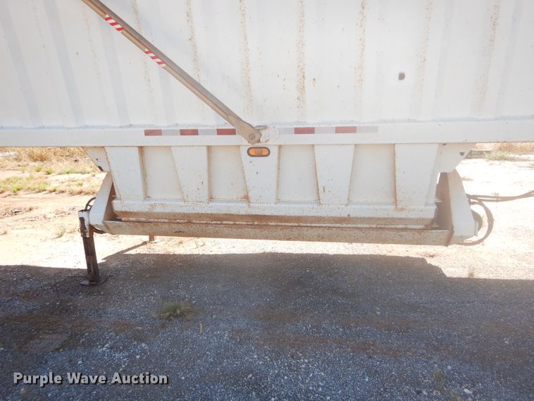 image for item FK9862 2009 CTS BDT-40 bottom dump trailer