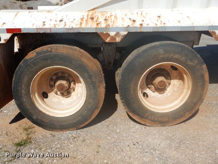 image for item FK9862 2009 CTS BDT-40 bottom dump trailer
