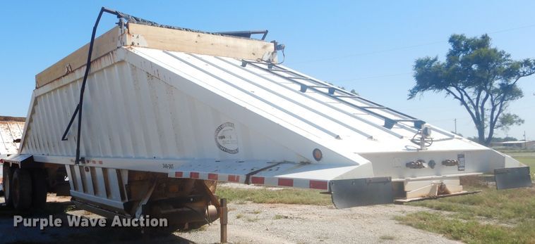 image for item FK9863 2007 CTS BDT-40 bottom dump trailer