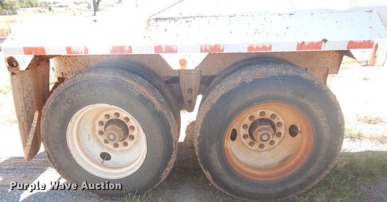 image for item FK9863 2007 CTS BDT-40 bottom dump trailer