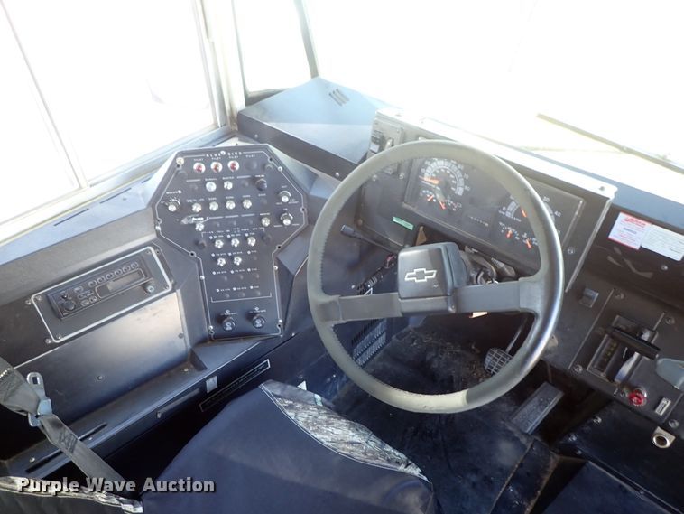 image for item FR9484 1998 Chevrolet Blue Bird school bus