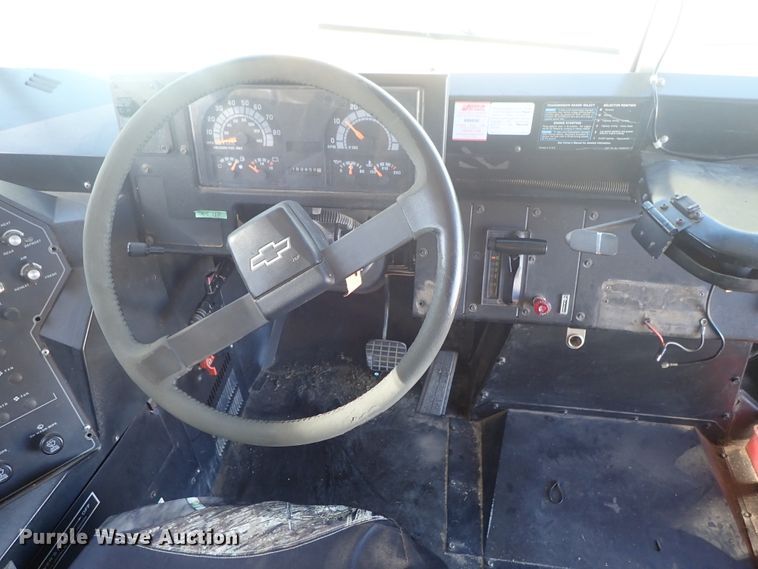 image for item FR9484 1998 Chevrolet Blue Bird school bus