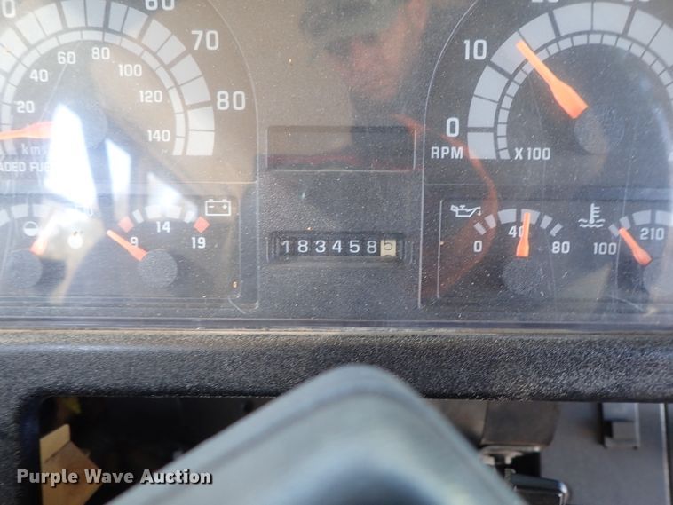 image for item FR9484 1998 Chevrolet Blue Bird school bus