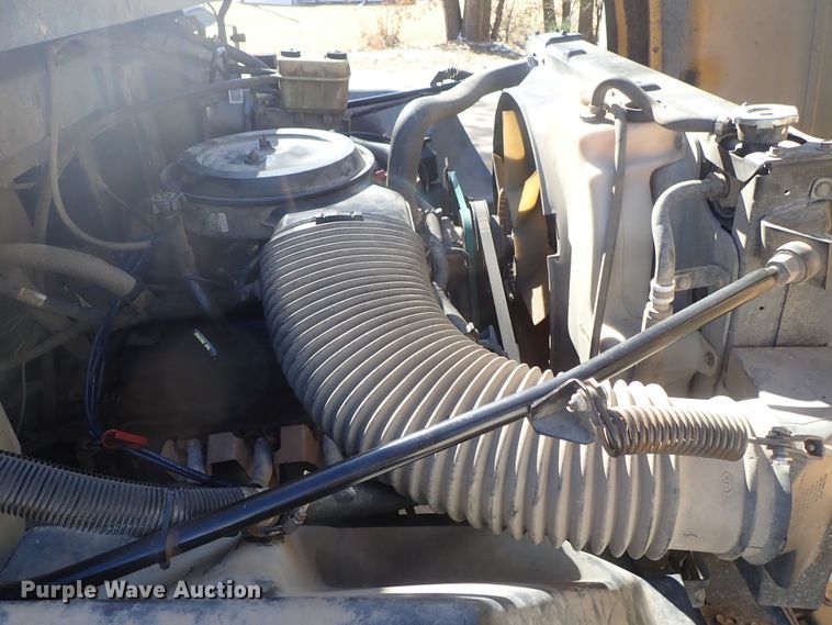 image for item FR9484 1998 Chevrolet Blue Bird school bus