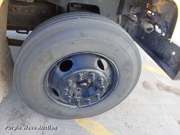 image for item FR9484 1998 Chevrolet Blue Bird school bus