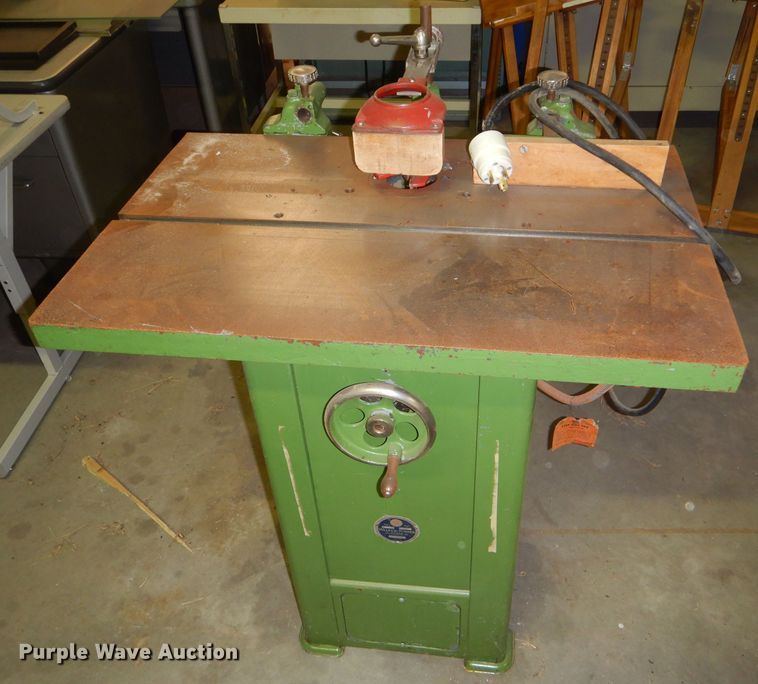 image for item FT9734 Walker Turner 6110 spindle shaper