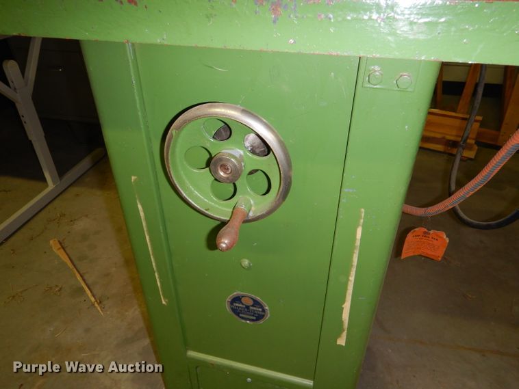 image for item FT9734 Walker Turner 6110 spindle shaper