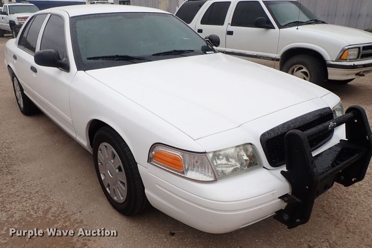 image for item GB9485 2011 Ford Crown Victoria Police Interceptor