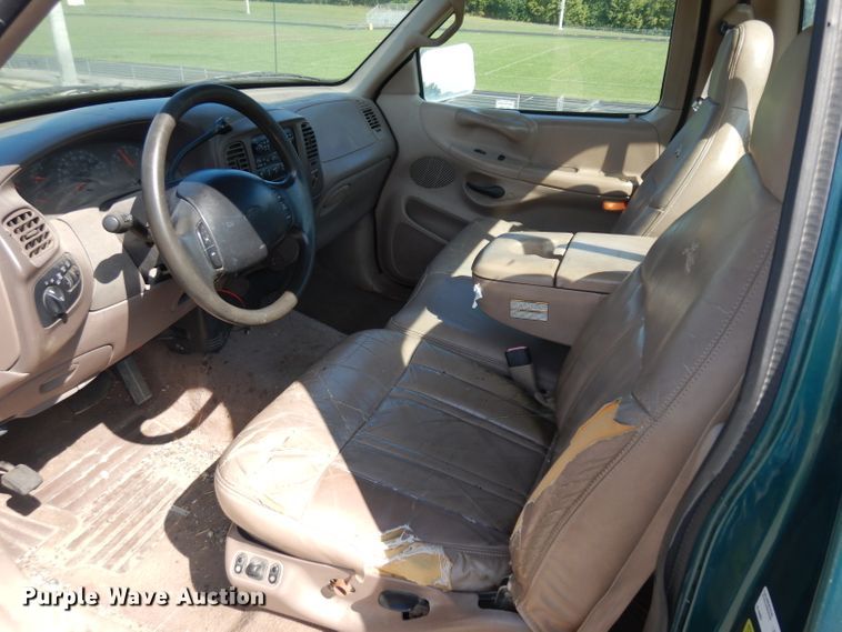 image for item GI9284 1997 Ford F150 pickup truck