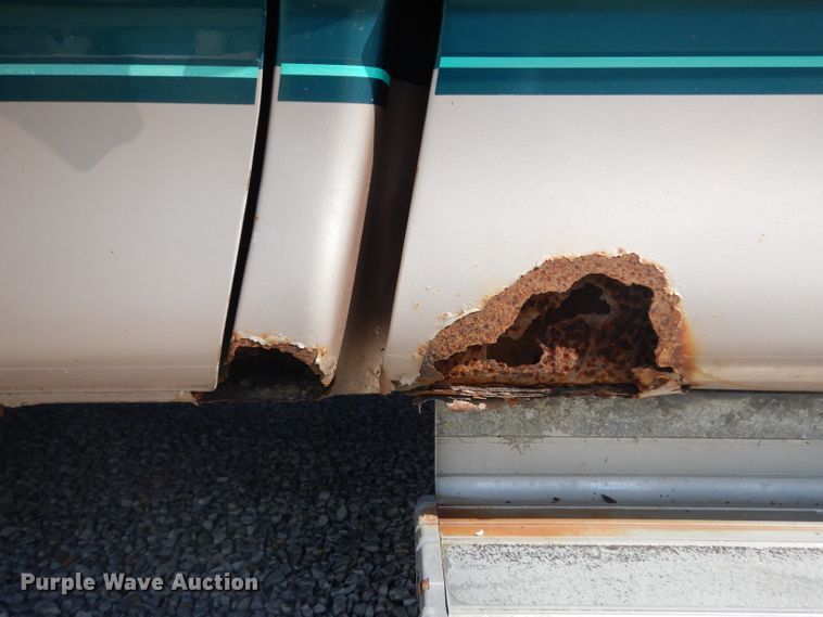 image for item GI9284 1997 Ford F150 pickup truck