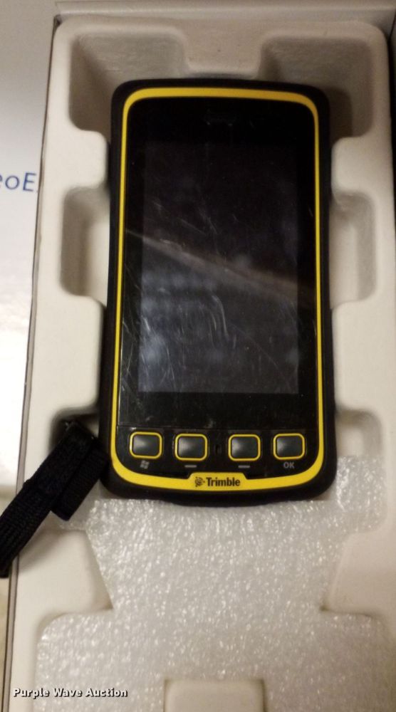 image for item GI9454 (16) Trimble Juno series GPS devices