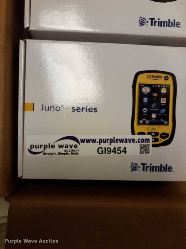 image for item GI9454 (16) Trimble Juno series GPS devices