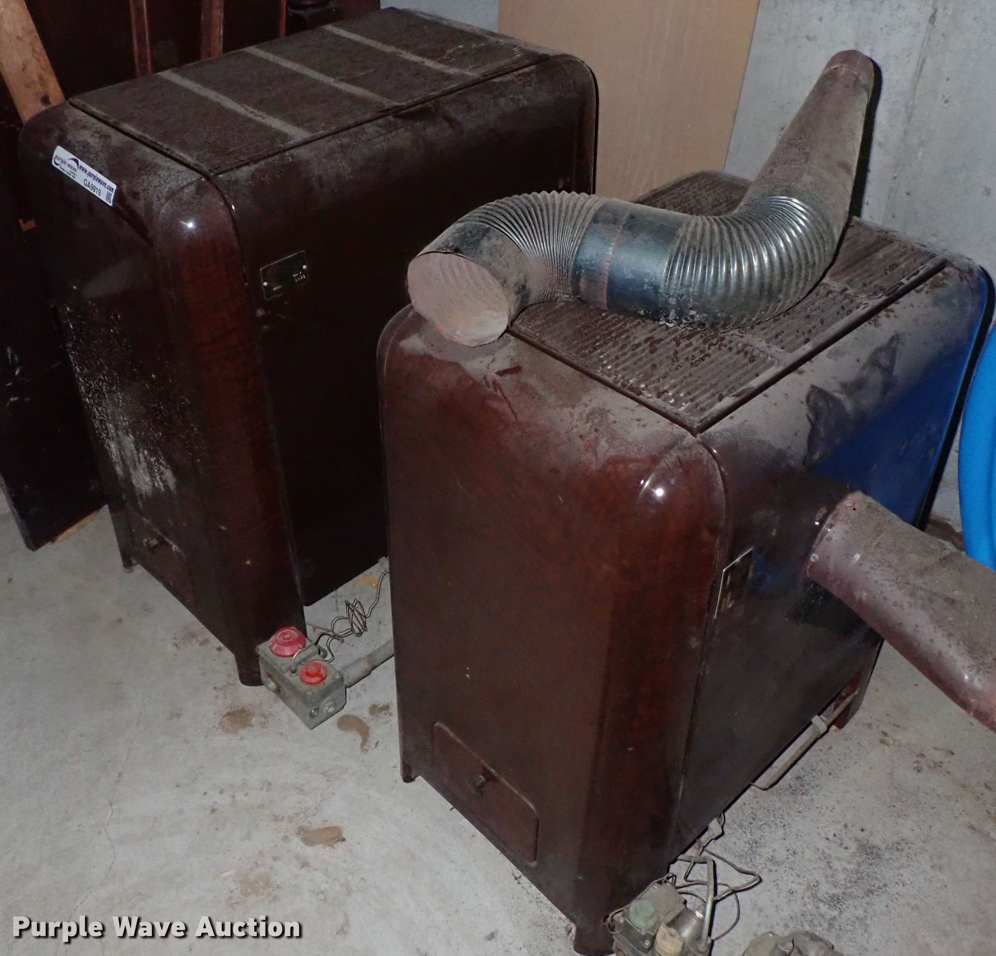 (2) Temco gas heaters in Haysville, KS Item GA9919 sold Purple Wave
