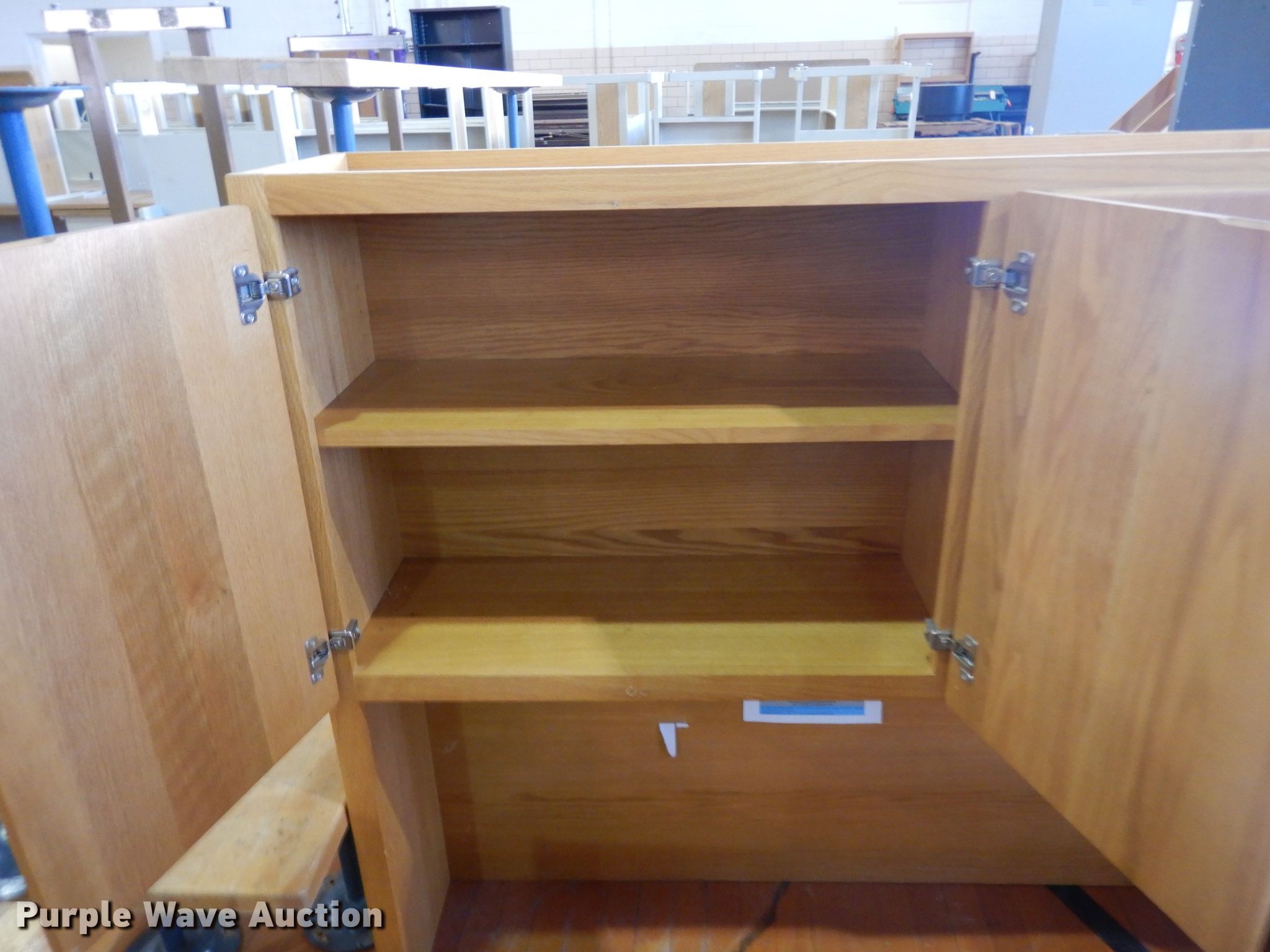 Furniture in Salina, KS Item GI9406 sold Purple Wave