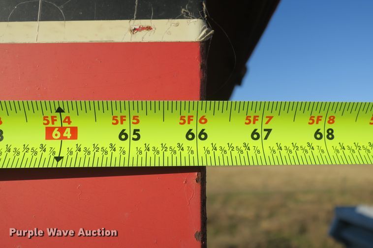 image for item DB10138 Gehl 7190 silage wagon