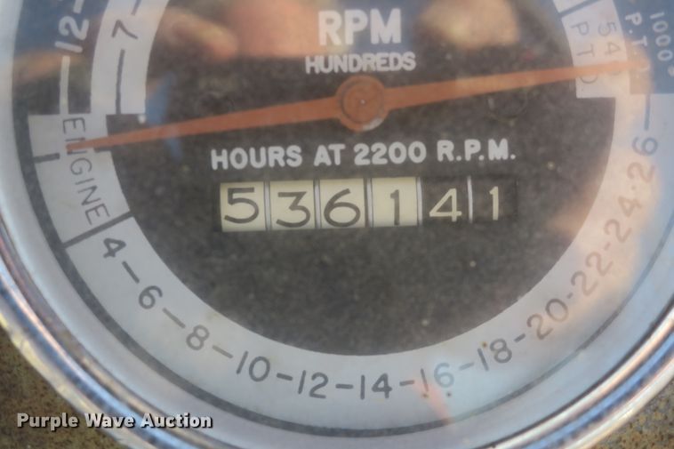 image for item DB10139 Allis Chalmers 190XT tractor