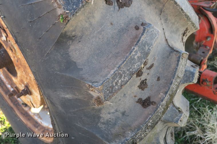 image for item DB10139 Allis Chalmers 190XT tractor